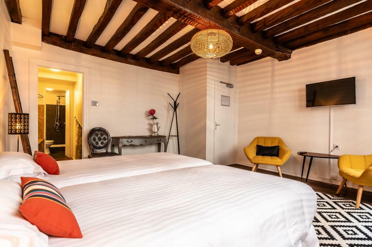 באיון Hotel Le Port Neuf מראה חיצוני תמונה